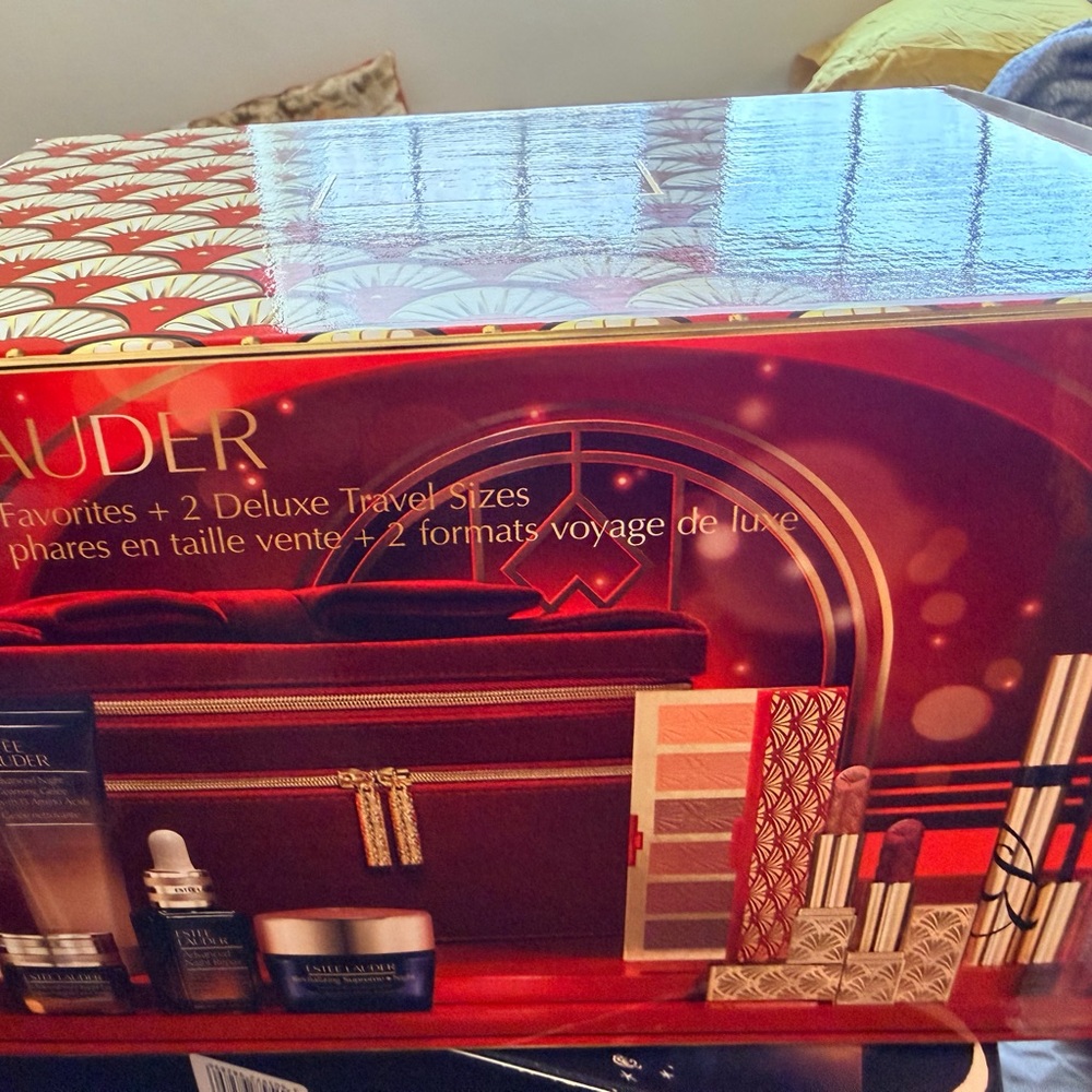 Estee Lauder Holiday Blockbuster Makeup Gift Set 2024 $625 Value NIGHT Creme NEW